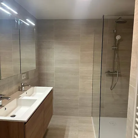 New Luxe At Sea T130 *
